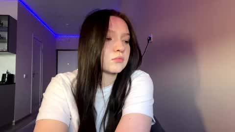 Fiora online show from May 26, 2:57 pm