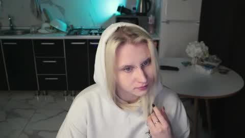 Snapshot of mertyxxx chatting on February 28, 10:22 pm Merty online show from February 28, 10:22 pm