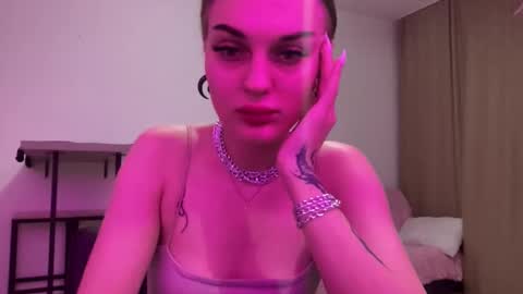 Snapshot of metadontt chatting on November 28, 12:35 am metadontt online show from November 28, 12:35 am