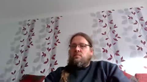 Snapshot of metallbuddy chatting on December 15, 9:45 am ask me online show from December 15, 9:45 am