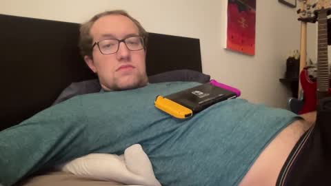 metallica92786 online show from November 12, 3:18 am