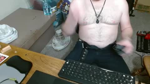 Snapshot of metalsharkk chatting on January 28, 8:26 pm metalsharkk online show from January 28, 8:26 pm