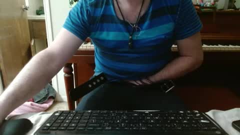 Snapshot of metalsharkk chatting on January 31, 11:24 am metalsharkk online show from January 31, 11:24 am