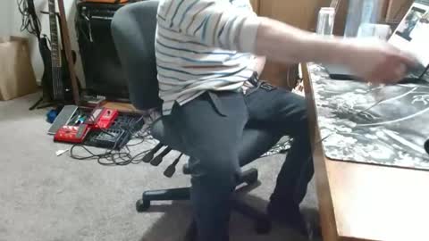 Snapshot of metalsharkk chatting on February 22, 7:45 am metalsharkk online show from February 22, 7:45 am