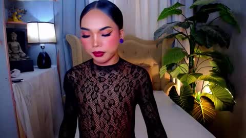 myka online show from November 29, 9:45 am