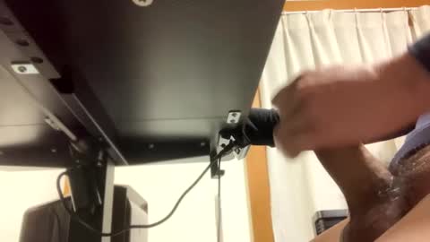 Just chilling online show from January 13, 10:31 am