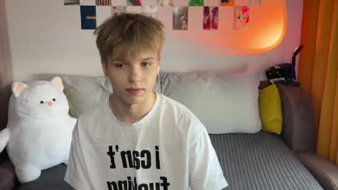 Arthur online show from May 5, 8:00 am