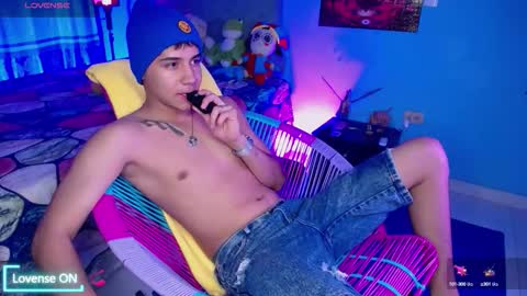 Snapshot of mexican_cum chatting on September 24, 2:59 am Jhon online show from September 24, 2:59 am