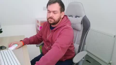 Snapshot of mg_of chatting on November 5, 10:15 am mg-of online show from November 5, 10:15 am