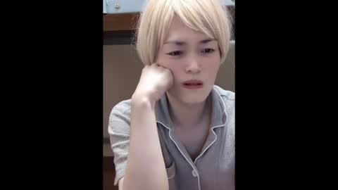 Snapshot of mgnhiroyuki chatting on June 24, 3:05 am mgnhiroyuki online show from June 24, 3:05 am