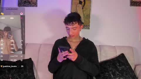 Snapshot of mhatias_ chatting on July 2, 3:06 am MATHIAS online show from July 2, 3:06 am