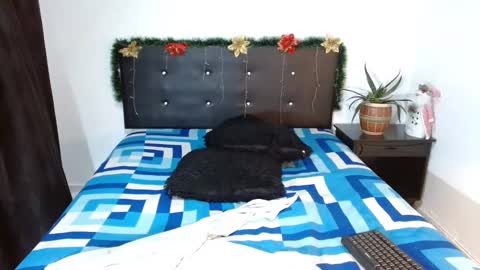 Snapshot of mhia1972 chatting on December 7, 6:21 am mhia1972 online show from December 7, 6:21 am