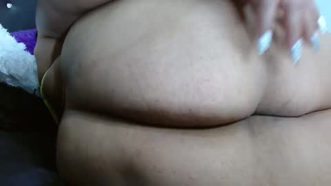 Snapshot of mhia1972 chatting on January 10, 6:28 pm mhia1972 online show from January 10, 6:28 pm