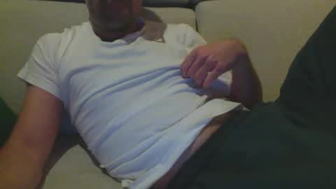 Snapshot of mhtd_ chatting on January 7, 8:52 pm mHTD online show from January 7, 8:52 pm