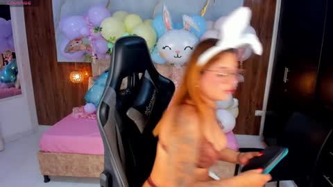 Violett online show from March 31, 8:09 pm