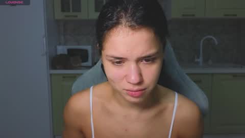 Mia online show from October 14, 3:18 am