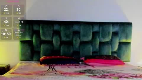 mia___velvet__ online show from May 9, 9:47 am