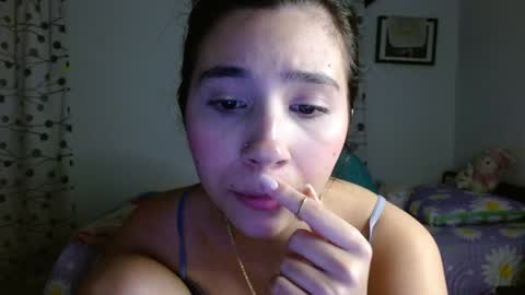 Mia online show from February 5, 2:19 am