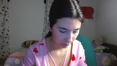 Mia online show from February 15, 11:36 pm