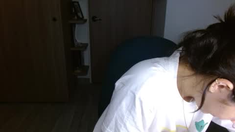 Mia online show from February 13, 3:57 am