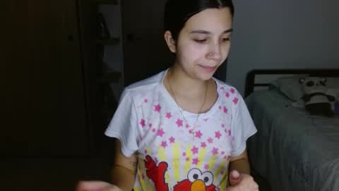 Mia online show from March 19, 3:43 am