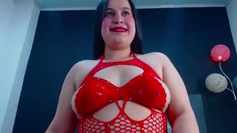 Snapshot of mia__xx1 chatting on October 20, 5:08 am C A L L M E M I A online show from October 20, 5:08 am