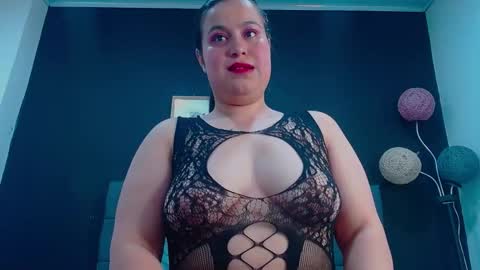 Snapshot of mia__xx1 chatting on October 30, 4:36 am C A L L M E M I A online show from October 30, 4:36 am