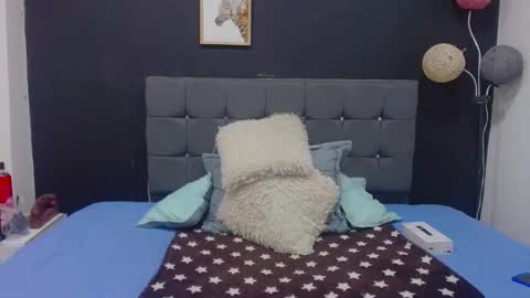 Snapshot of mia__xx1 chatting on November 1, 1:07 am C A L L M E M I A online show from November 1, 1:07 am