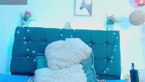 C A L L  M E  M I A  online show from March 21, 8:19 am