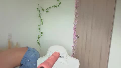 Mia adams  online show from October 15, 9:48 pm