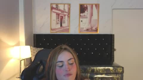 Mia  online show from September 15, 8:53 pm