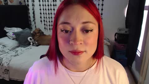 mia online show from February 17, 8:26 pm