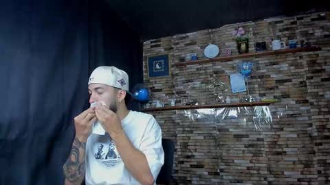 Mia and vincentt model indepent online show from October 21, 4:57 am