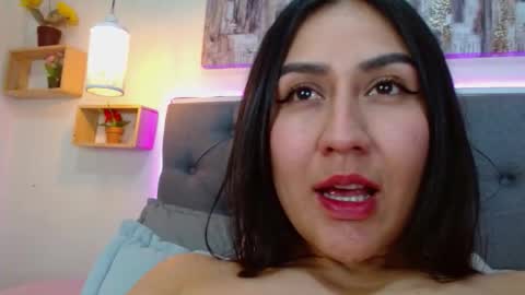 M I A  A Y R A online show from November 21, 4:05 pm