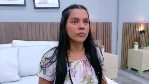 Mia Bellefort online show from March 18, 9:07 pm