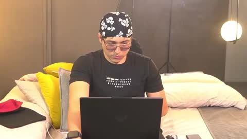 Belmont and Mia online show from March 20, 6:46 pm