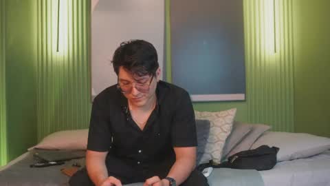 Snapshot of mia_belmont chatting on April 24, 6:54 pm Belmont and Mia online show from April 24, 6:54 pm