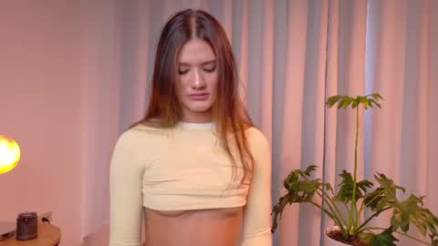 Snapshot of mia_benett_ chatting on July 3, 1:50 pm Mia Benett online show from July 3, 1:50 pm