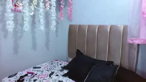 Snapshot of mia_brown69 chatting on June 5, 2:18 am mia_brown69 online show from June 5, 2:18 am