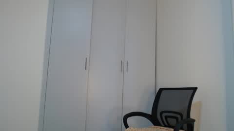 Snapshot of mia_c102130 chatting on February 7, 8:51 am MIA online show from February 7, 8:51 am