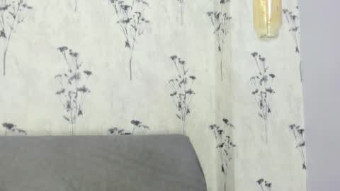 Mia  online show from January 4, 6:09 pm