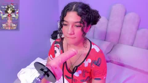 Snapshot of mia_cataleiya chatting on September 16, 11:55 am mia online show from September 16, 11:55 am