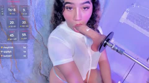 Snapshot of mia_cataleiya chatting on October 4, 11:41 am mia online show from October 4, 11:41 am