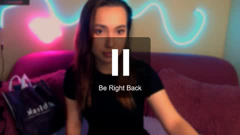 mia_cutie77 online show from November 21, 10:36 am