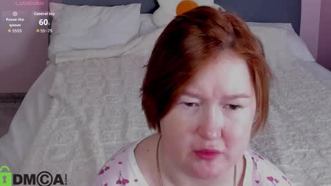 Mia online show from November 18, 3:01 am