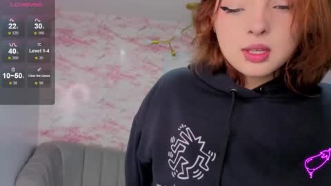 Mia online show from February 10, 1:48 pm