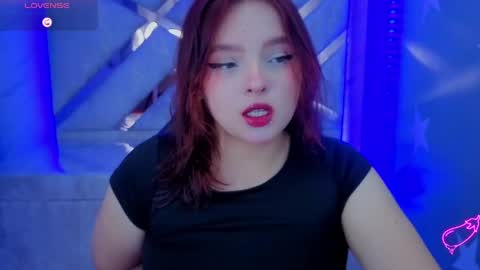 Mia online show from June 3, 1:25 pm