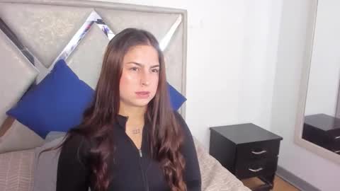 mia fox online show from October 19, 1:12 pm