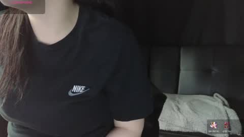 Snapshot of mia_g0ld chatting on March 29, 4:51 pm Golden ones online show from March 29, 4:51 pm