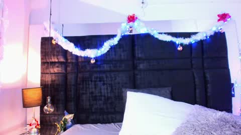 Snapshot of mia_garcia2 chatting on December 7, 2:53 am MIA online show from December 7, 2:53 am
